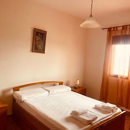 Comfort Guest Rooms Vila Hm Saranda Extérieur photo