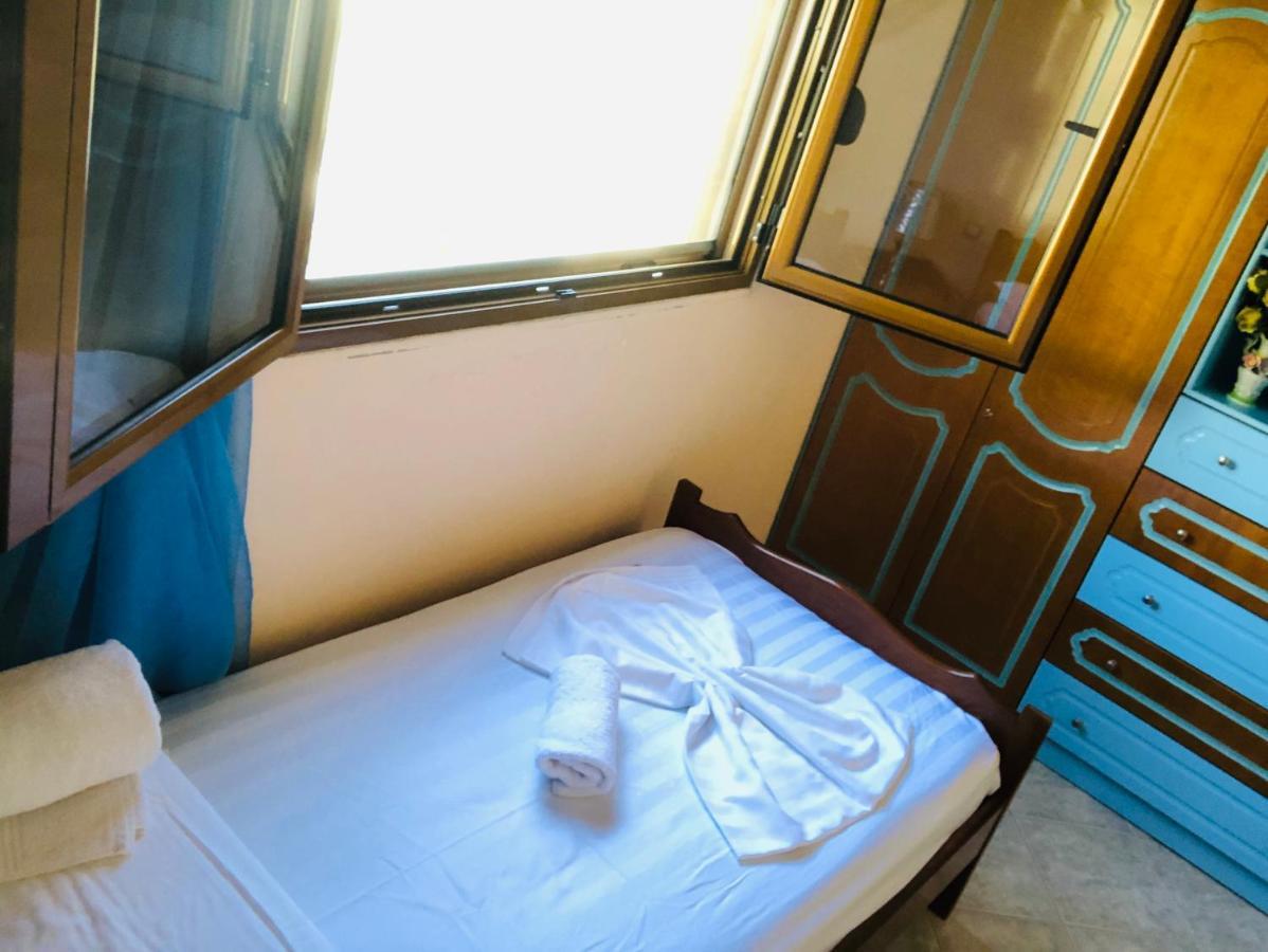 Comfort Guest Rooms Vila Hm Saranda Extérieur photo