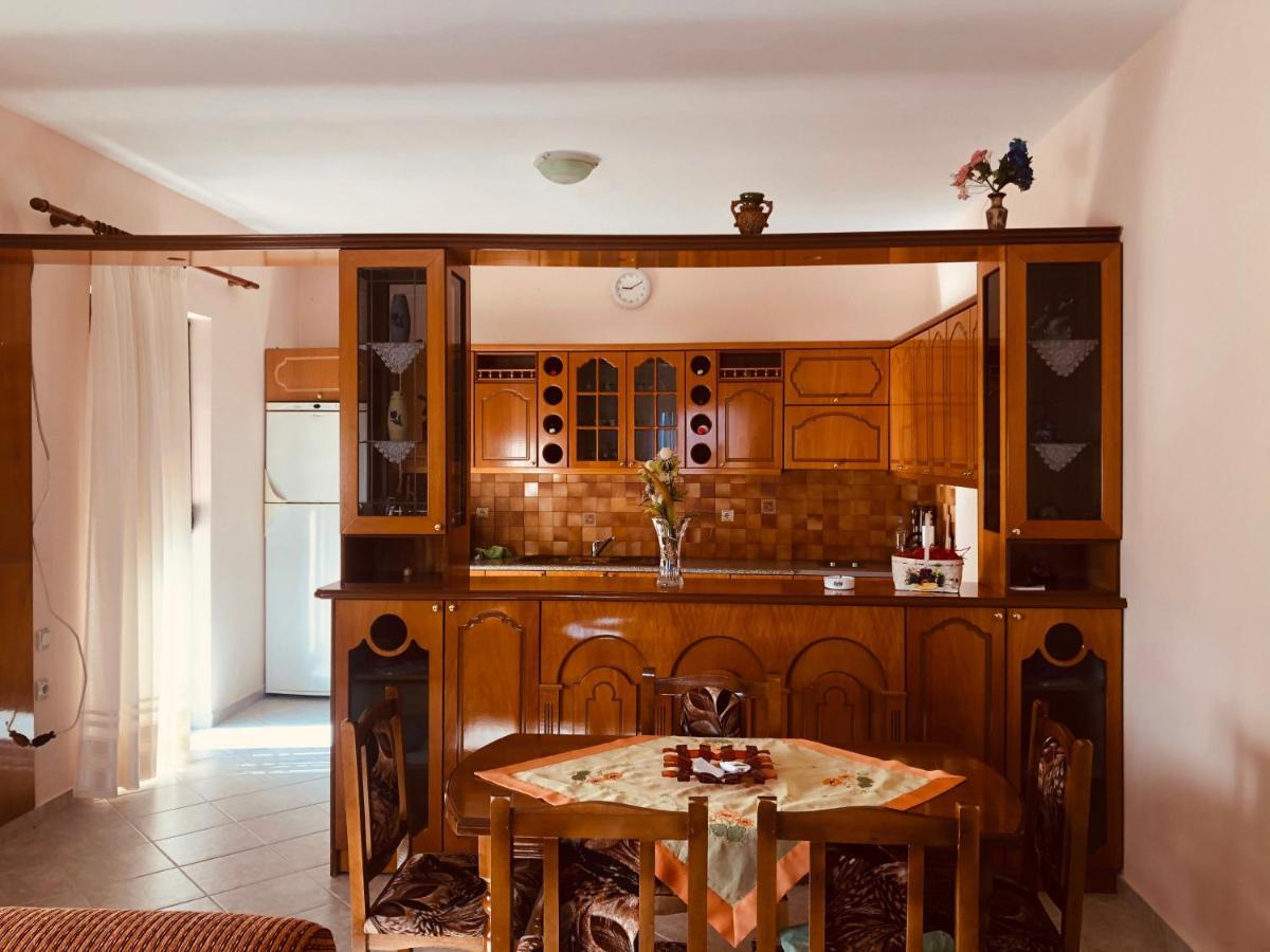 Comfort Guest Rooms Vila Hm Saranda Extérieur photo