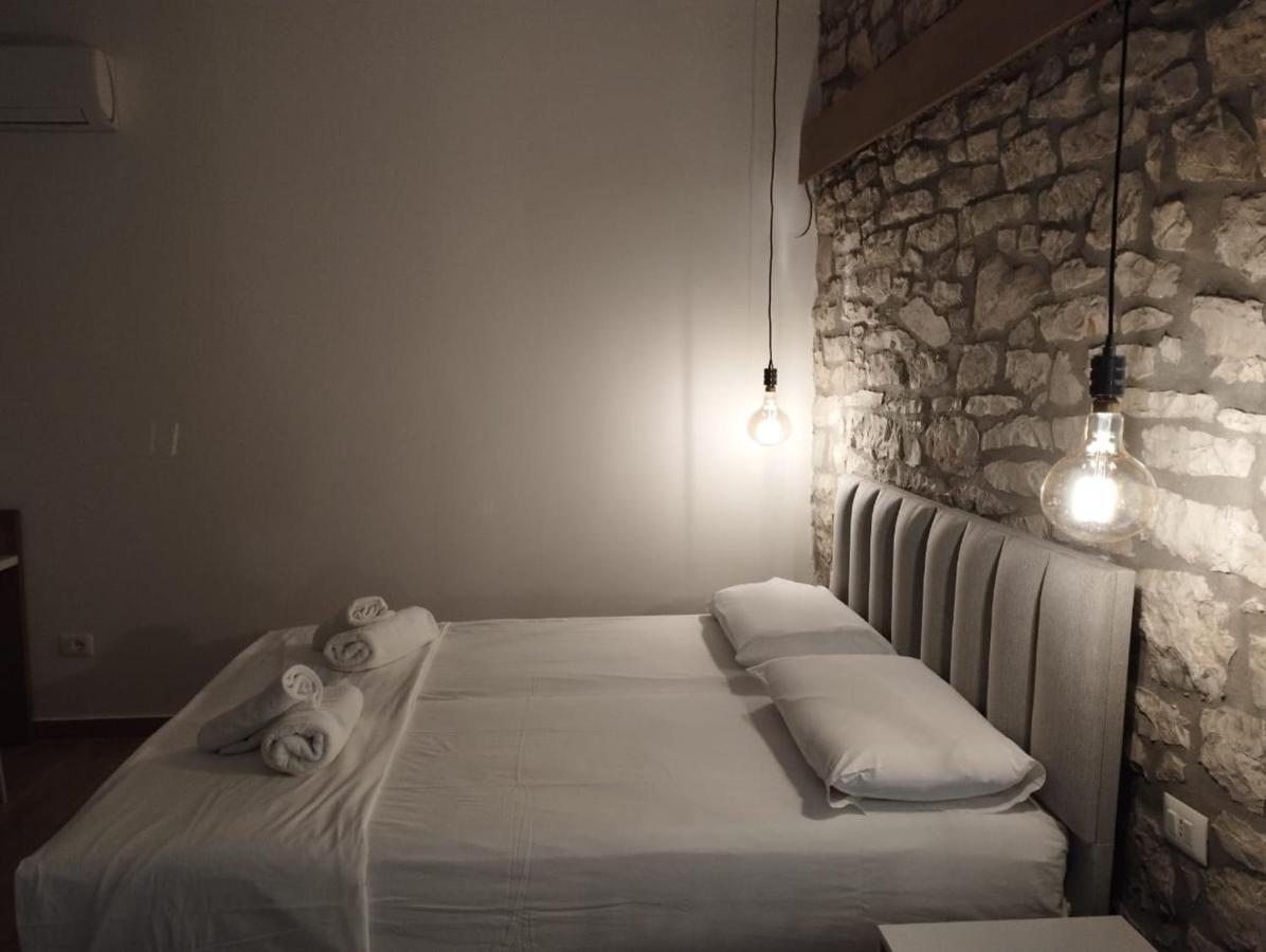 Comfort Guest Rooms Vila Hm Saranda Extérieur photo
