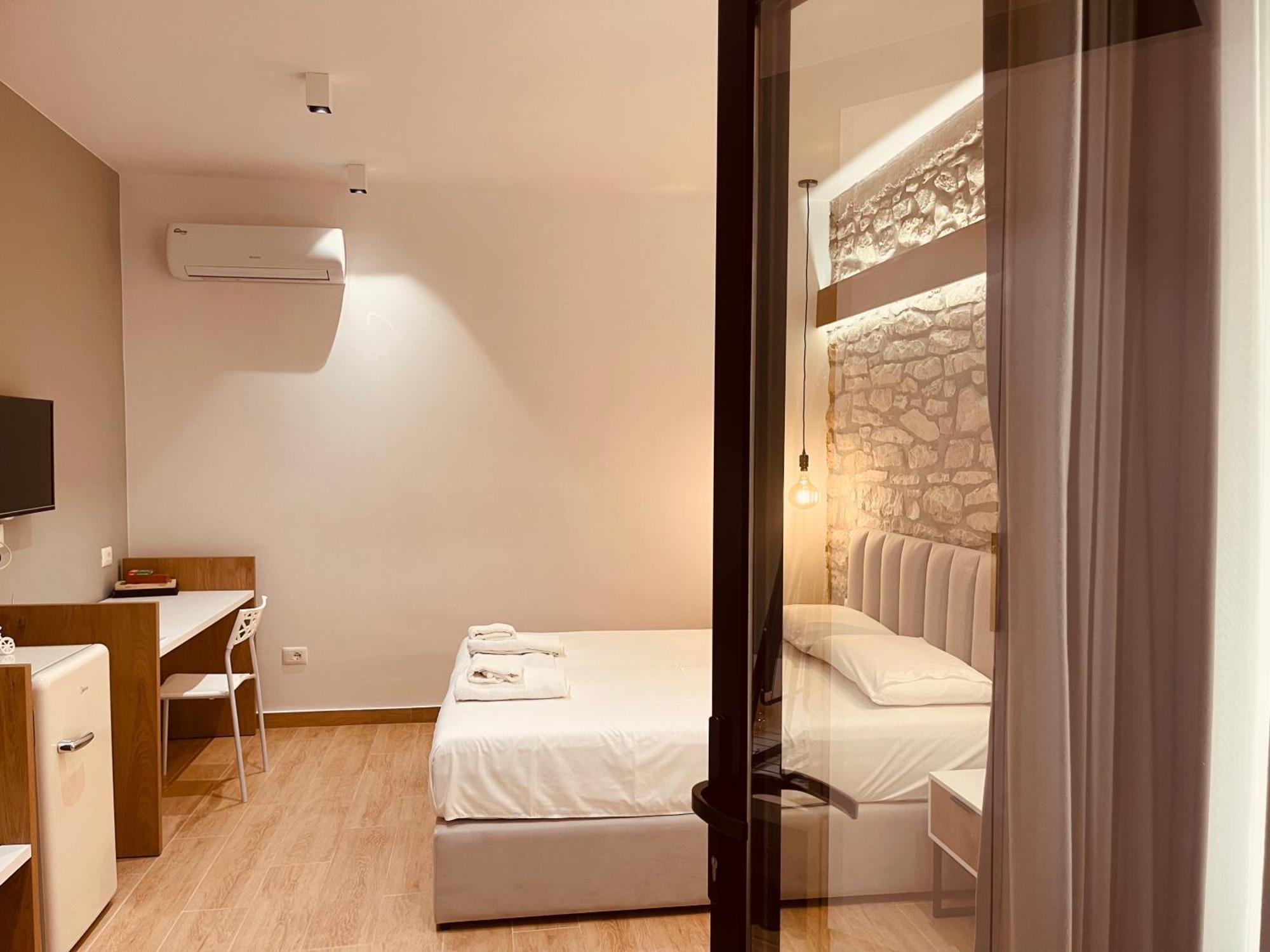 Comfort Guest Rooms Vila Hm Saranda Extérieur photo