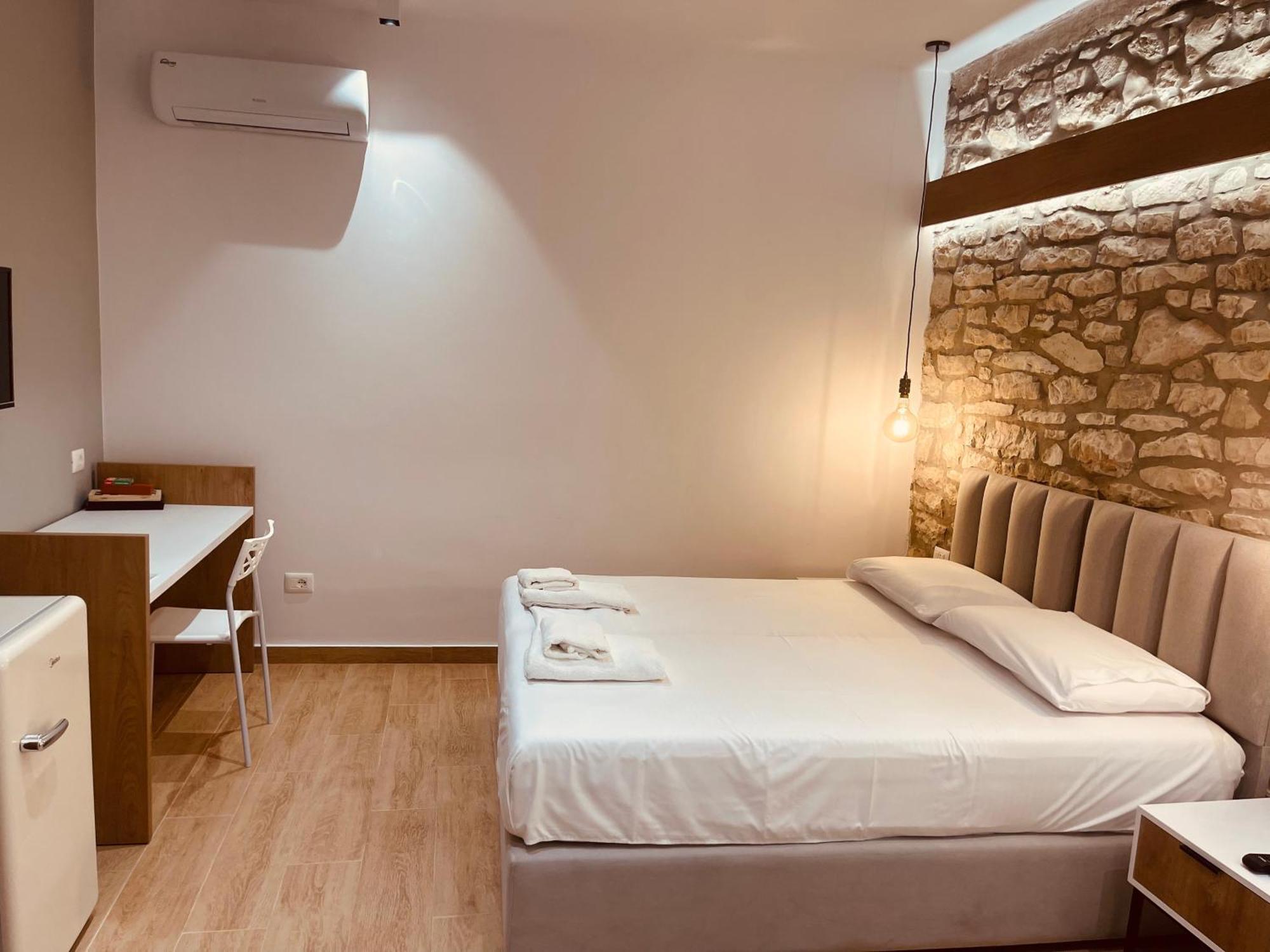 Comfort Guest Rooms Vila Hm Saranda Extérieur photo