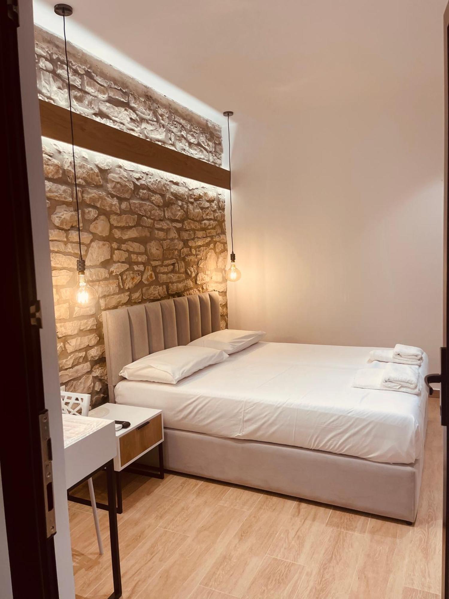 Comfort Guest Rooms Vila Hm Saranda Extérieur photo